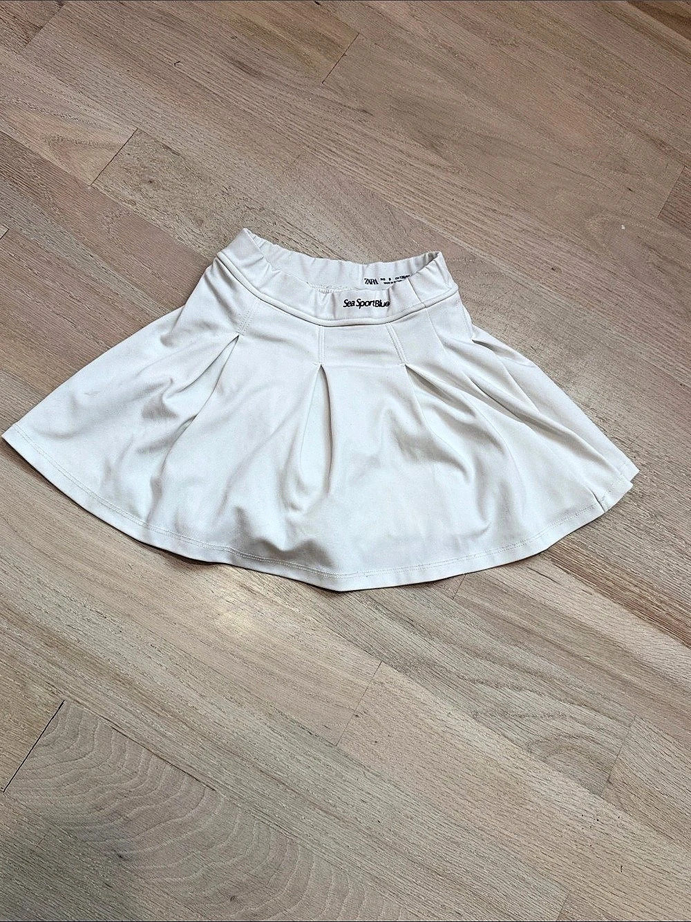 Zara Sea Skirt Pleated Mini Skirt in White Like New
